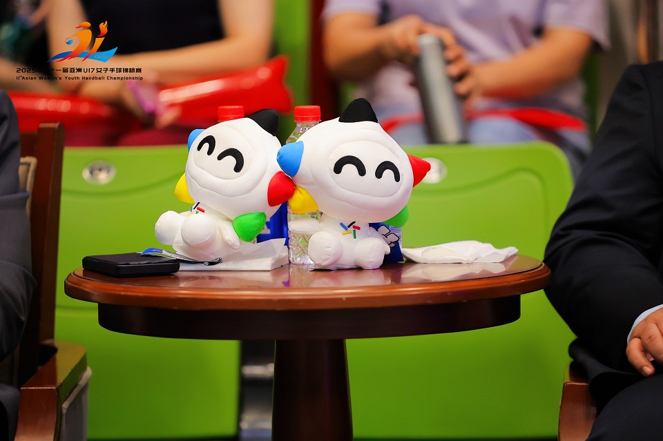 35f8d3b18d8042a43acccc1404810b46(1).jpg